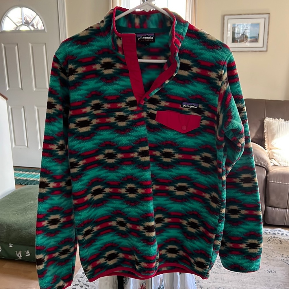 Womens Patagonia sweatshirt size medium